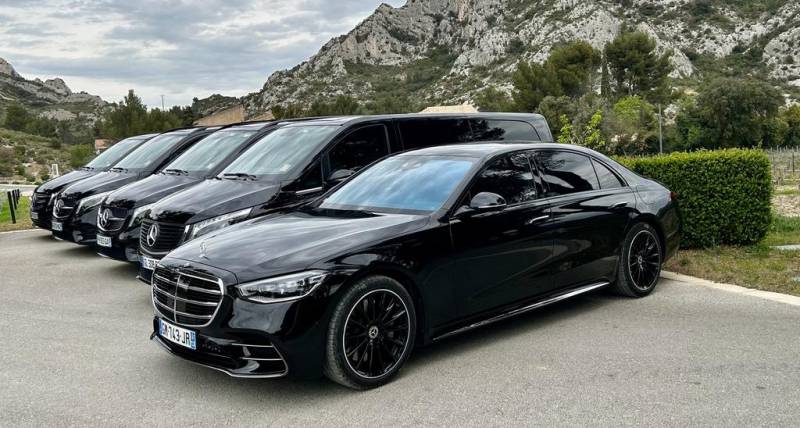Luxury Car with Chauffeur for Unforgettable Excursions from Marseille